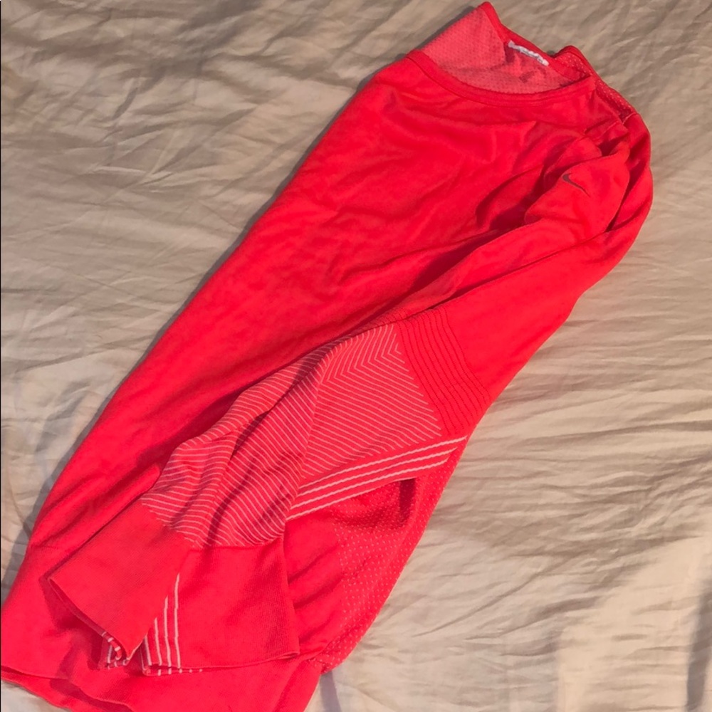 Nike Dri-fit top